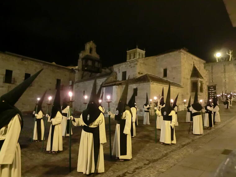 Hermandad Penitencial de las Siete Palabras en Zamora ...