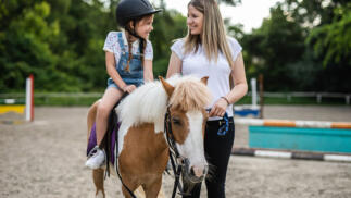 Descuento en clases de equitación o paseo en poni