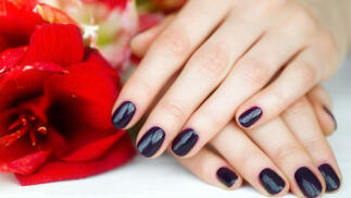 Deslumbra con dos sesiones de manicura semipermanentes