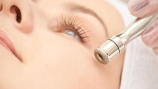 Limpieza facial profunda con punta de diamante